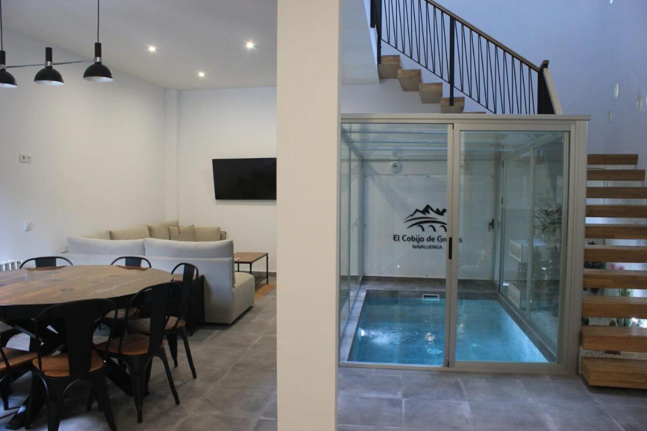 El Cobijo De Gredos Villa Navaluenga Luaran gambar