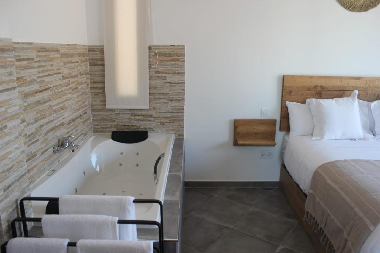 El Cobijo De Gredos Villa Navaluenga Luaran gambar